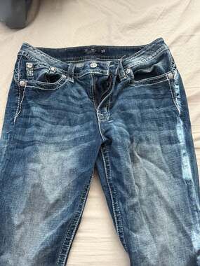 Miss Me Curvy Straight Leg Embellished Pocket Jeans Style 3927VFT2S Size 30